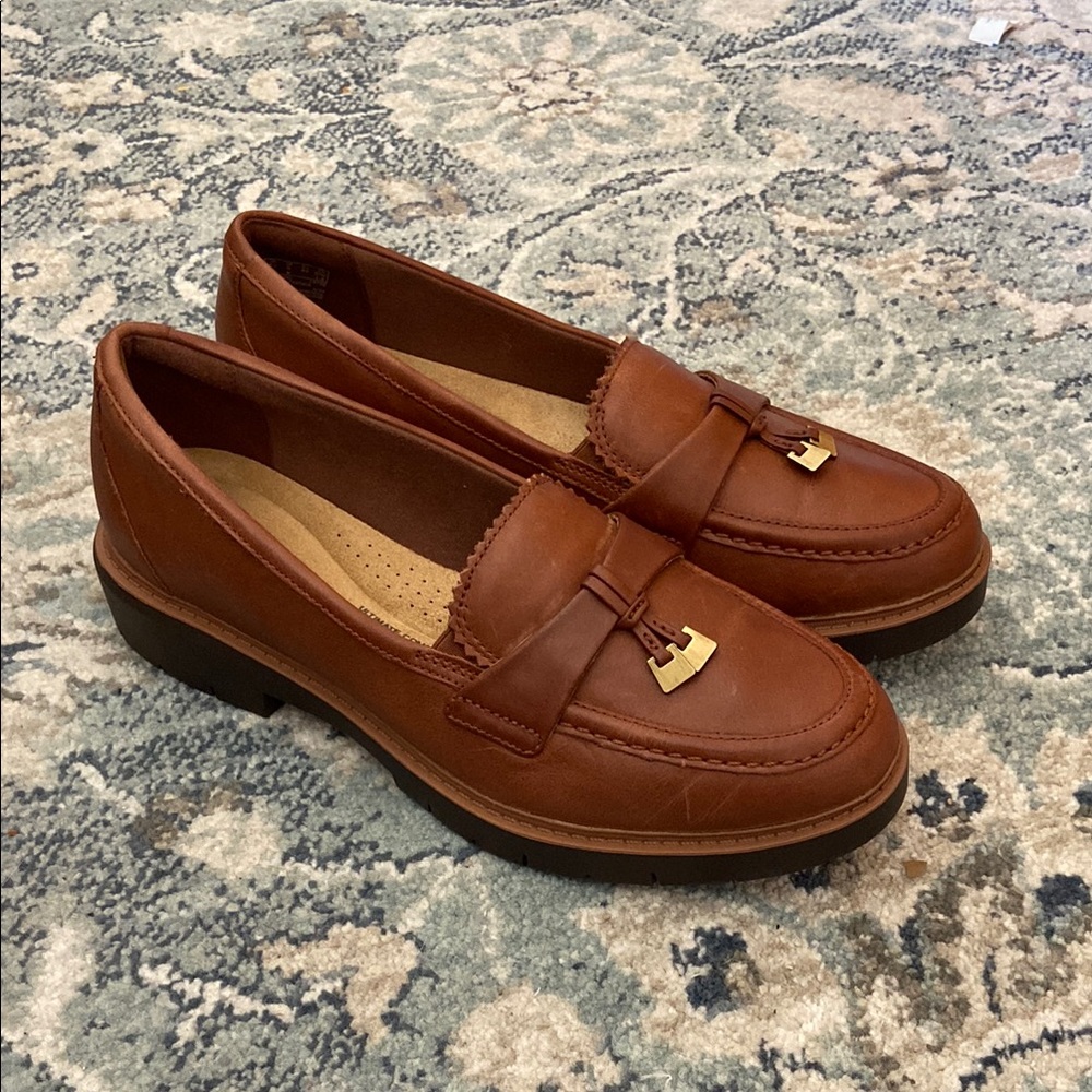 NWT Clarks Brown Leather Loafers (Westlynn Bella) W Size 9M
